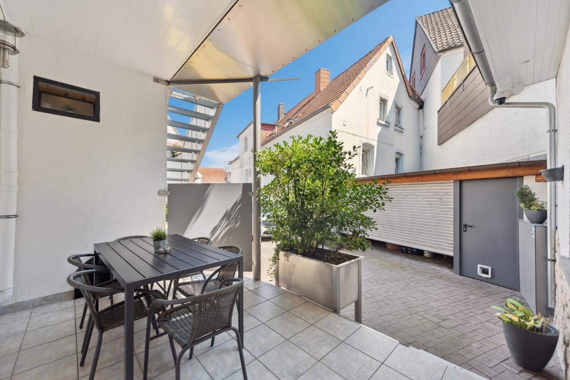 Travel&Work Apartment l 5 Schlafzimmer l Smart TV l Parkplatz l Küche Kaiserslautern Exterior foto
